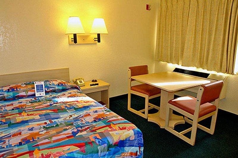 סלבריישן Motel 6-Kissimmee, Fl - Orlando מראה חיצוני תמונה